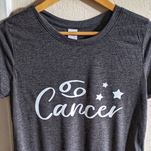 ✨Cancer Zodiac♋ Graphic Soft Blend Tee ✂️HANDCRAFTED! - Picture 5 of 11